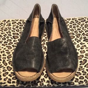 Black peep toe flats